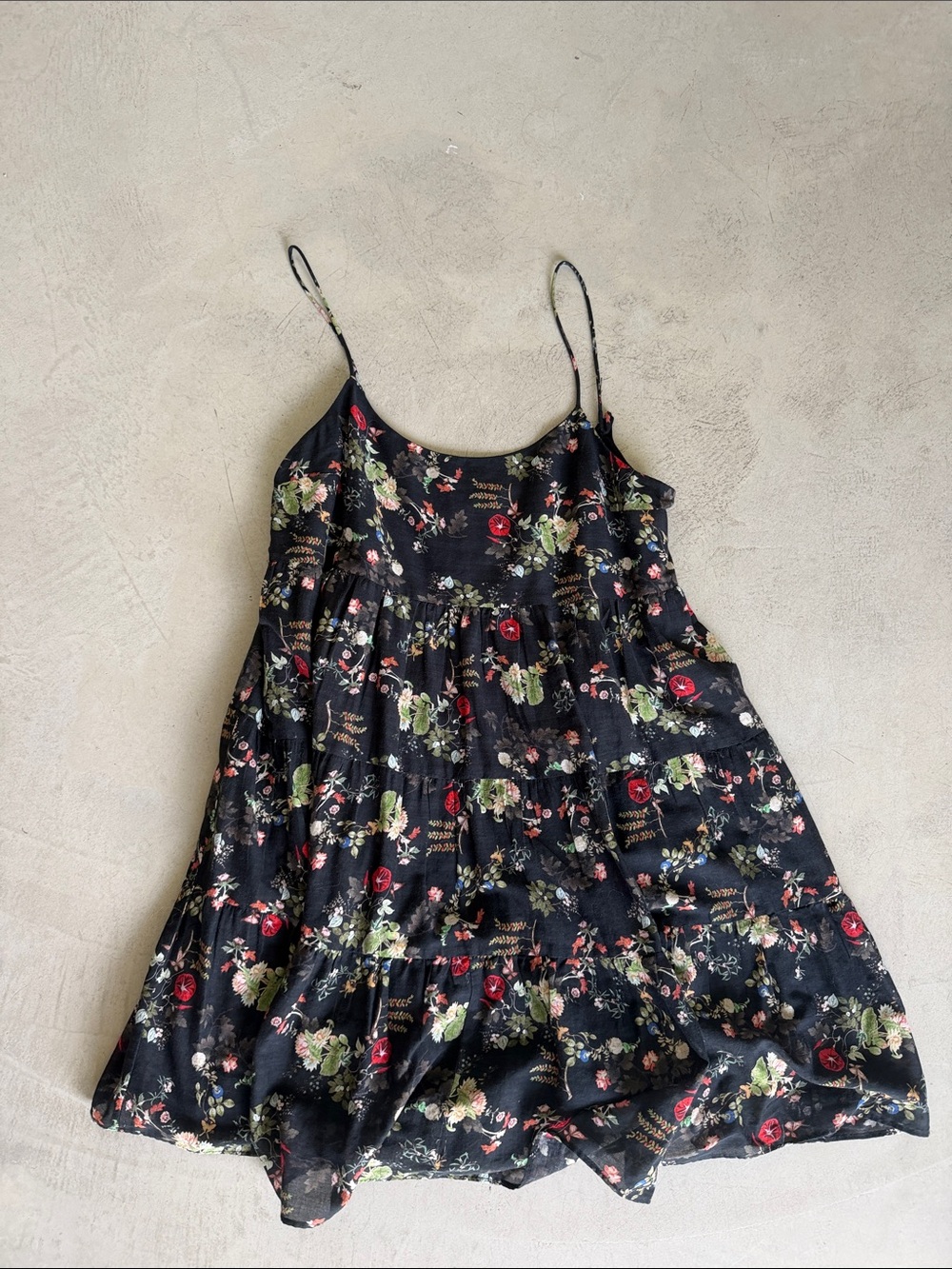 Alice + Olivia Black Floral Spaghetti-Strap dress